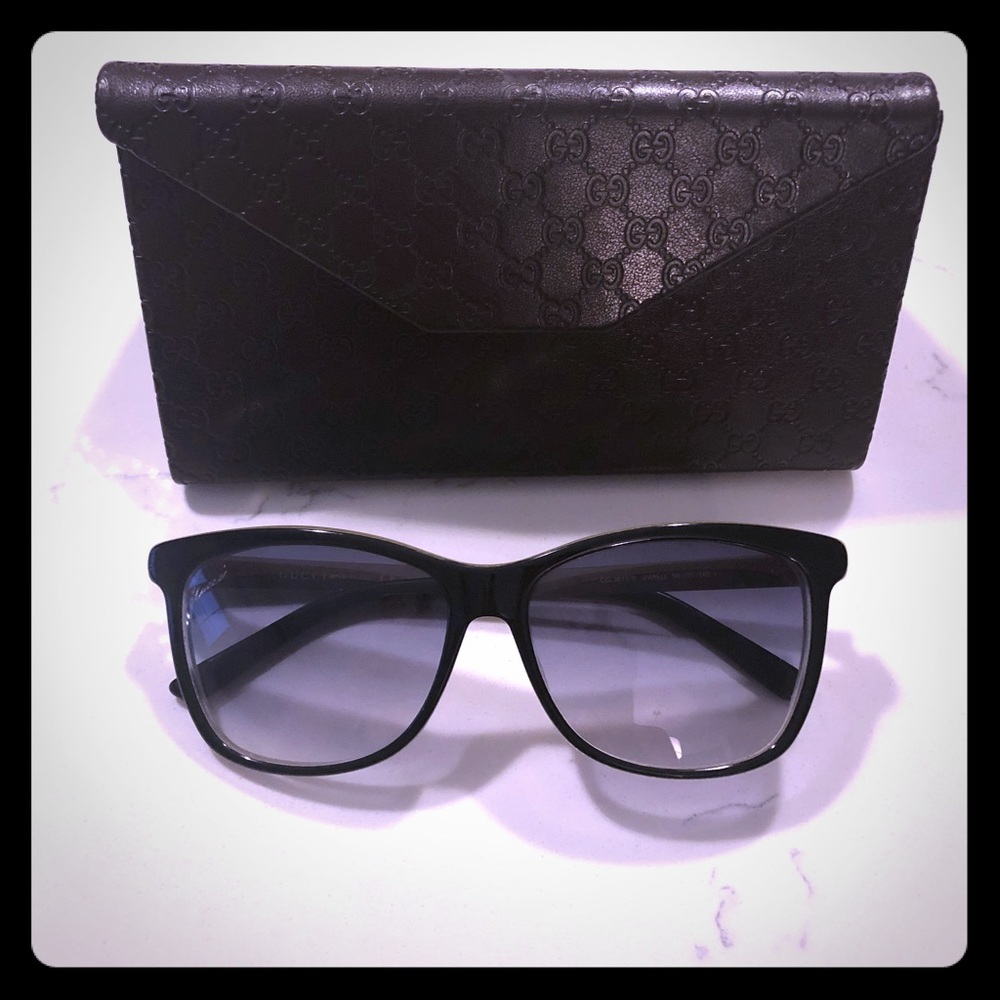 💯Authentic GUCCI sunglasses- excellent condition